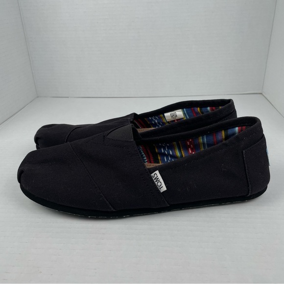 TOMS Classic Canvas Shoes Men’s Size 8.5 Black Slip on  Casual Travel Everyday - Picture 8 of 12